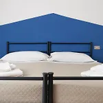 Hostel Uniho *