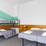 Uniho Hostel