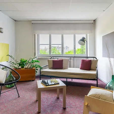 Uniho Hostel *