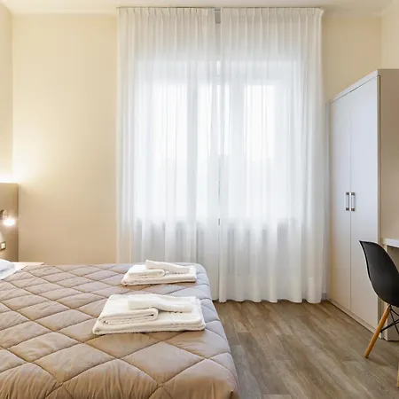 Uniho Hostel *