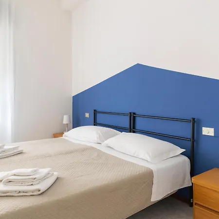 Hostel Uniho *