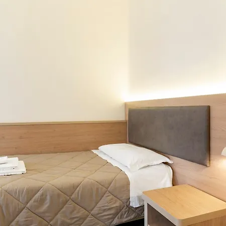 Hostel Uniho *