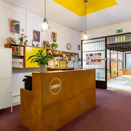 Uniho Hostel *