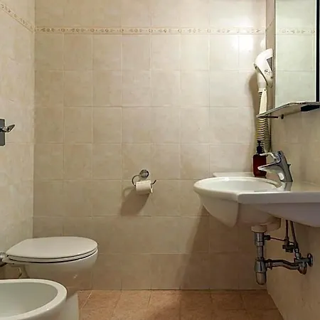 Uniho Hostel